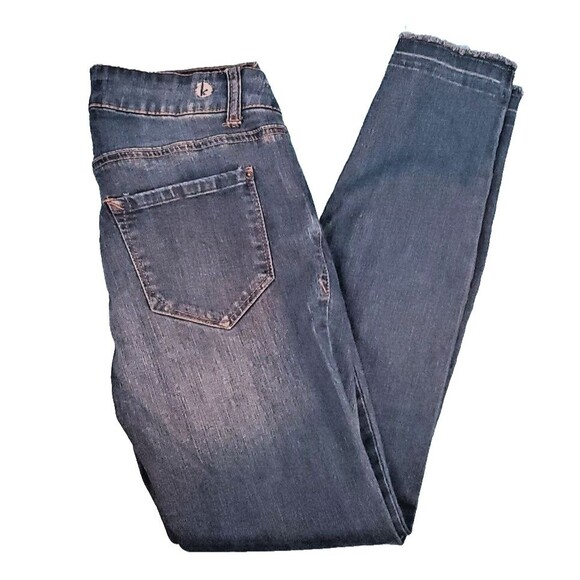 Womens Cropped Jeans Sz 2 Frayed Hem Mid Ris Kensie Jeans 26" Waist - Picture 7 of 16